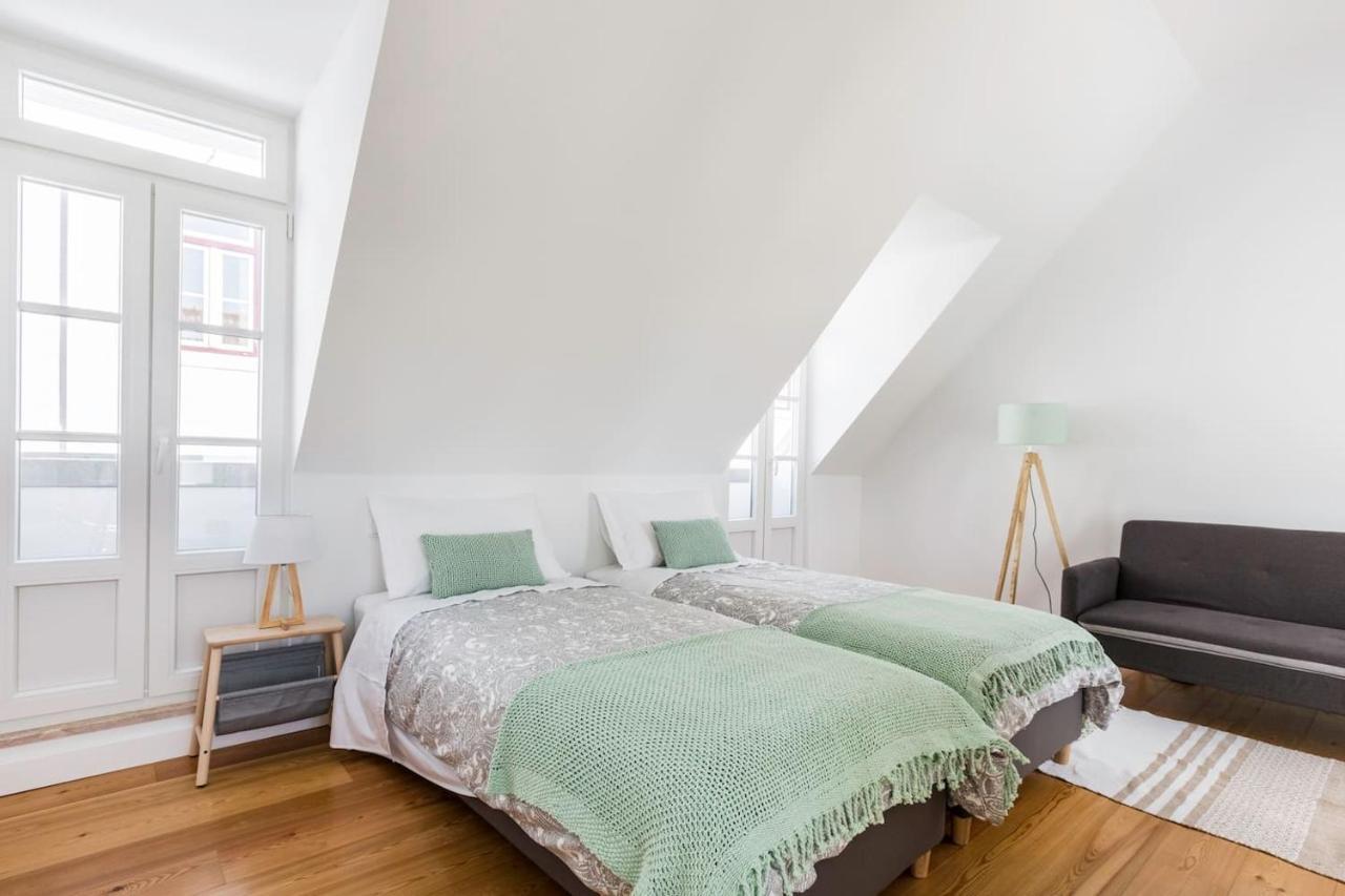 Charming Duplex With Portuguese Soul Lissabon